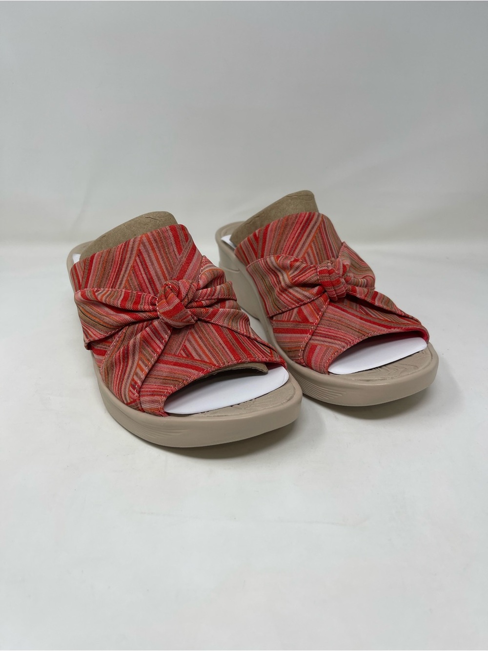 Life Stride Kids Striped Knot Slide Sandals in Coral and Beige